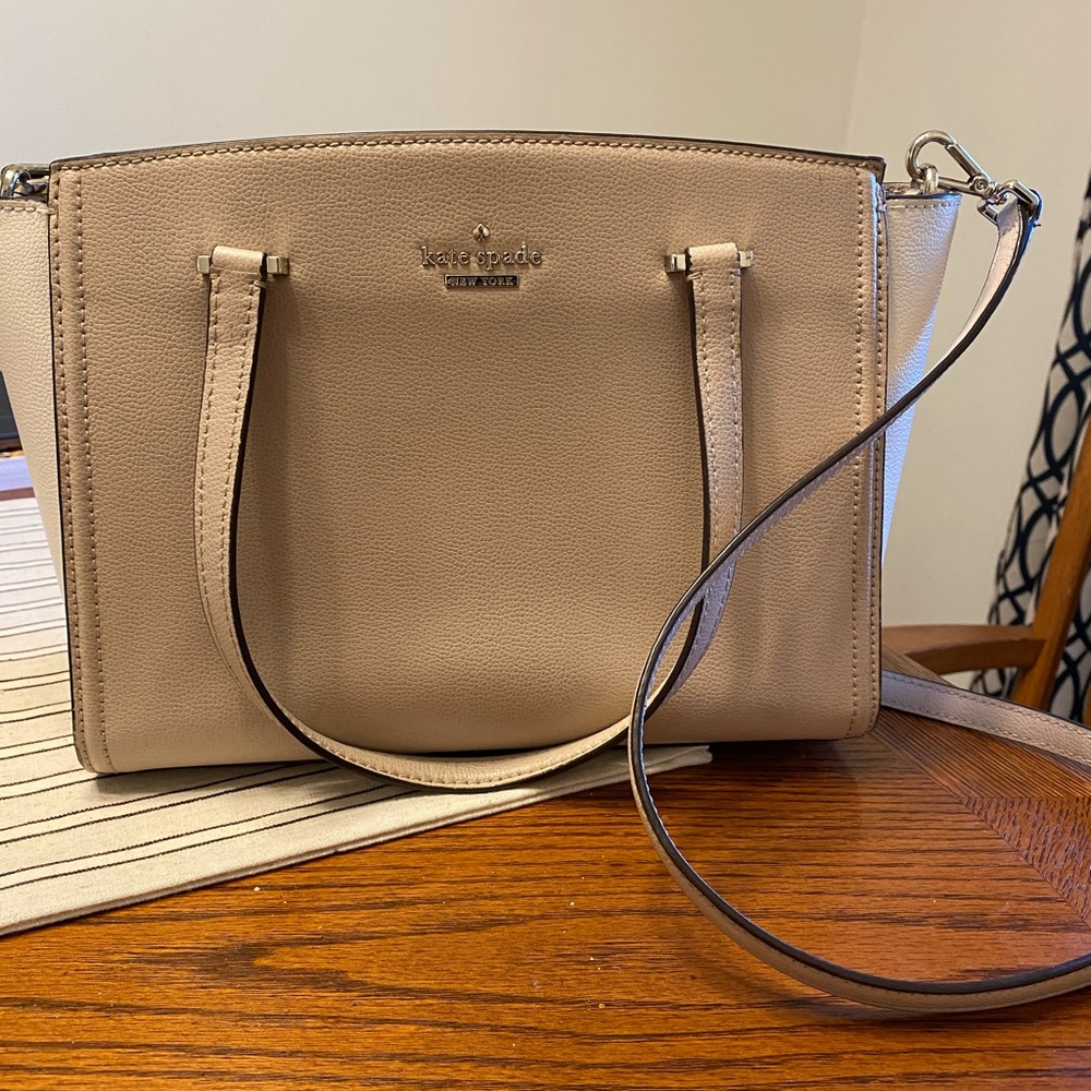 Kate Spade Crossbody Bag♠️